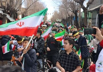 دوچرخه‌سواران بروجنی  برای وطن رکاب زدند