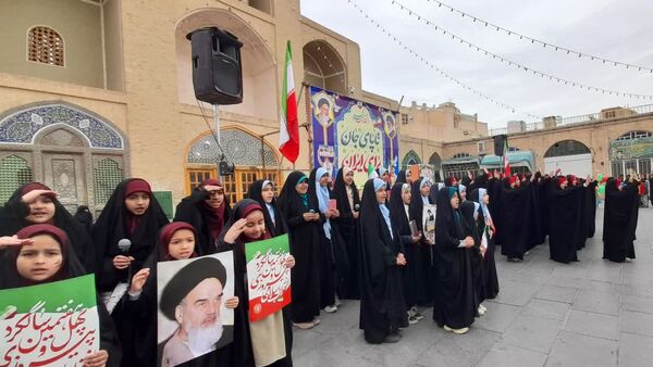 جشن بهار انقلاب در راهپیمایی ۲۲ بهمن در تفت