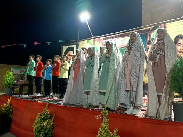 جشن بزرگ تقدیر از هفته دفاع مقدس درکنار نسل آینده ساز