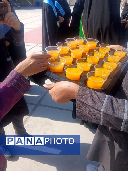 مراسم تشییع شهید گمنام در دبیرستان فرزانگان میناب