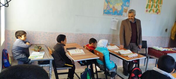 بازدید مدیر آموزش و پرورش گناباد از مدارس روستایی