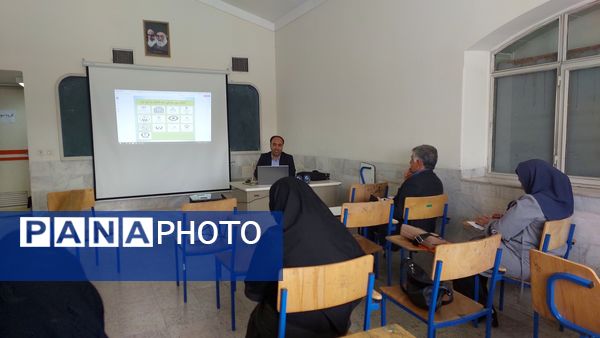 کارگاه توانمندسازی مدیران ناحیه یک زنجان در کانون سهروردی 