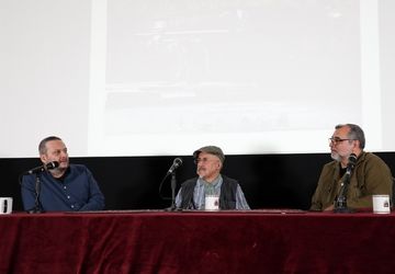 بازخوانی سکوتِ زنی که کنار تاریخ ایستاد