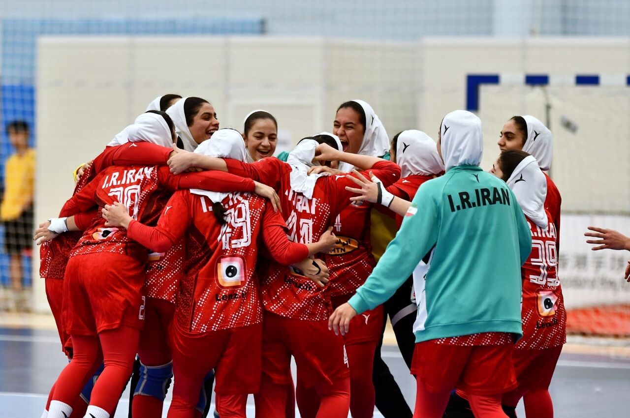 برد شیرین ملی‌پوشان هندبال بانوان ایران برابر چین