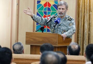 دشمنان آرزوی زانو زدن ملت ایران در مقابل آن‌ها را به گور می‌برند