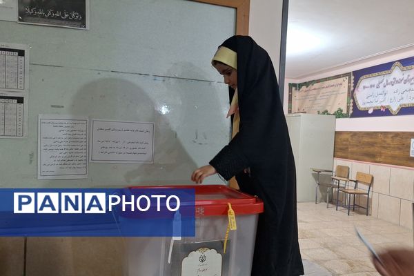 تجدید میثاق مردم شیراز به آرمان‌های انقلاب 