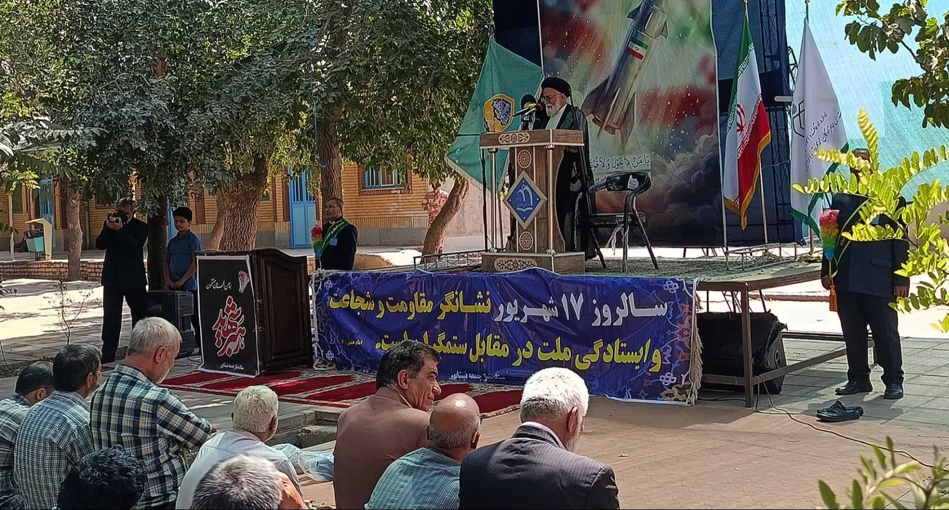 نماز جمعه‌ هفته سوم شهریورماه در آستانه مقدس امام زاده محروق