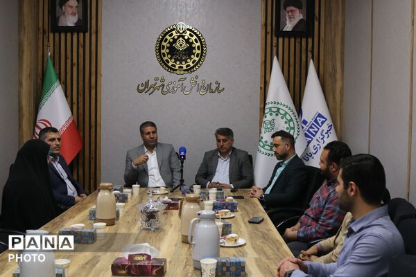 مدیرکل آموزش و پرورش شهرتهران از مسئولان سازمان دانش‌آموزی تهران تقدیر کرد