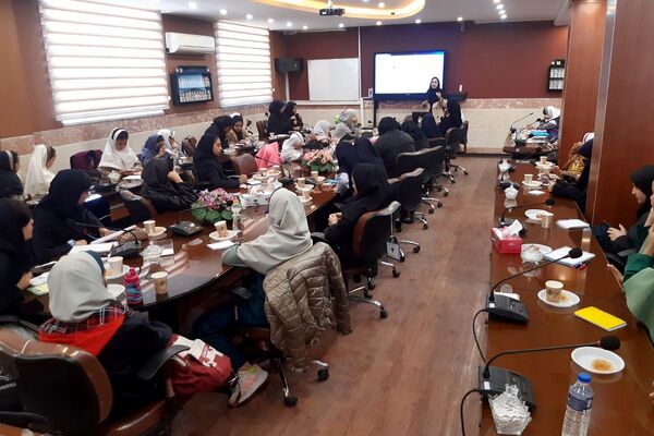 جلسه آموزش خبرنگاری در شهرستان رباط‌کریم