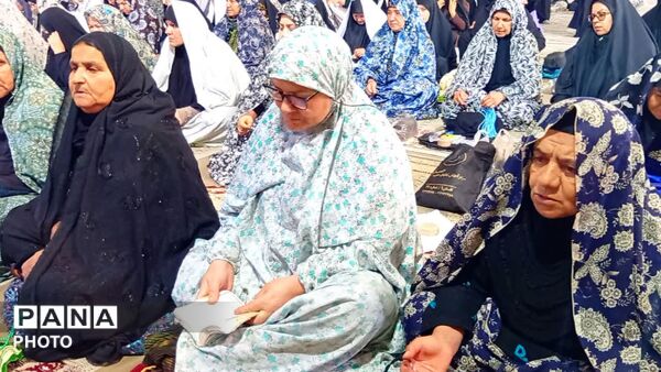 نماز جمعه عبادی و سیاسی در مصلی یاسوج