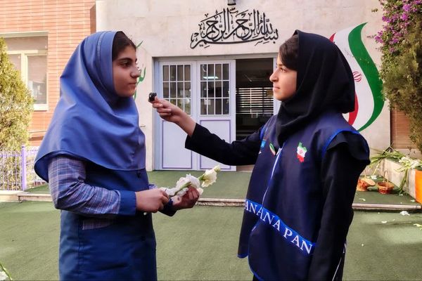 آیین نواختن گلبانگ انقلاب اسلامی با حضور استاندار فارس