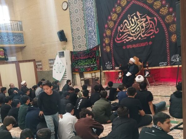 عزاداری هیات‌های دانش‌آموزی در کاظمیه