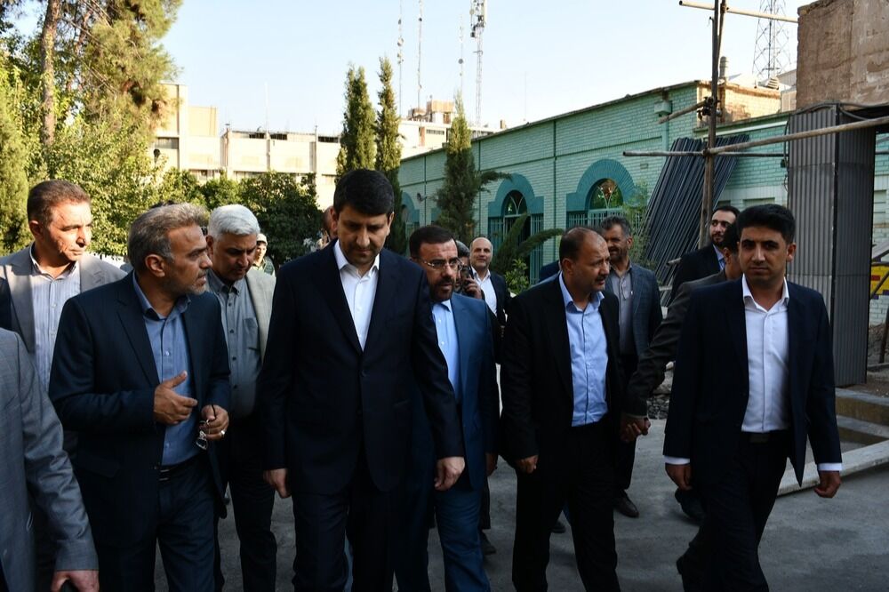 اتصال دبیرستان متوسطه دوره دوم شبانه‌روزی عشایری شهید بهشتی شیراز به شبکه پرسرعت فیبرنوری