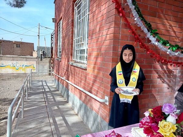 جشن میلاد منجی عالم بشریت در دبیرستان مادر مهربان خلیل آباد