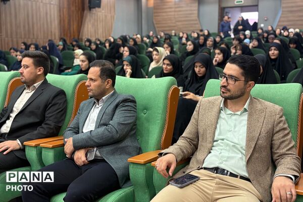 تقدیر از برگزیدگان مسابقات قرآن، عترت، نماز و فرهنگی‌هنری ملارد 