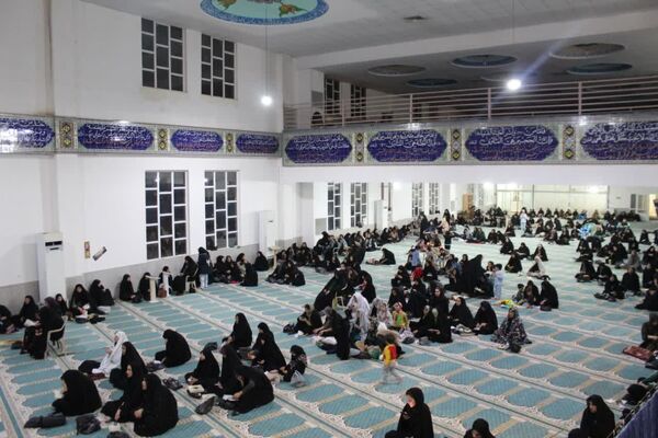 مراسم شب قدر در مصلی اولی‌الامر لردگان