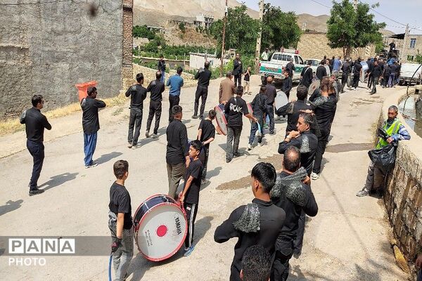 آیین باشکوه عزاداری امام حسین علیه السلام در روز عاشورای حسینی-۱