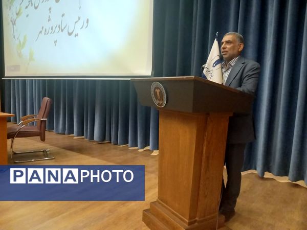 جلسه ستاد پروژه مهر مدارس دولتی و غیردولتی ناحیه ۶ مشهد در فرهنگسرای مصلی نژاد