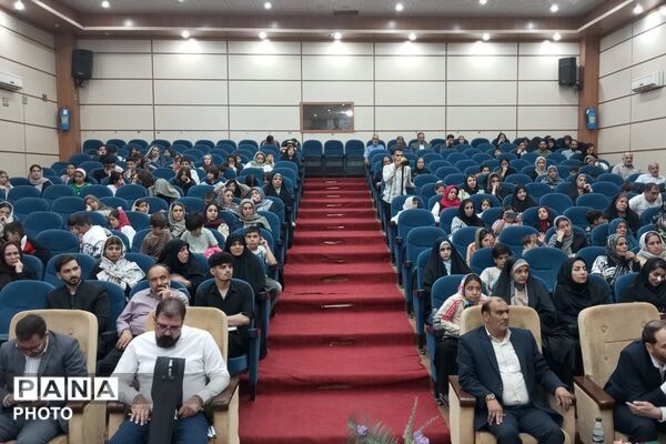 عصر شعر غدیر نصیرشهر با حضور شاعران کشور