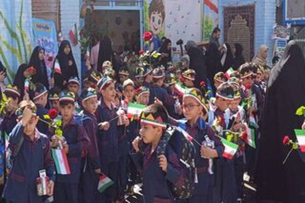 مدرسه‌ها دوباره جان گرفتند
