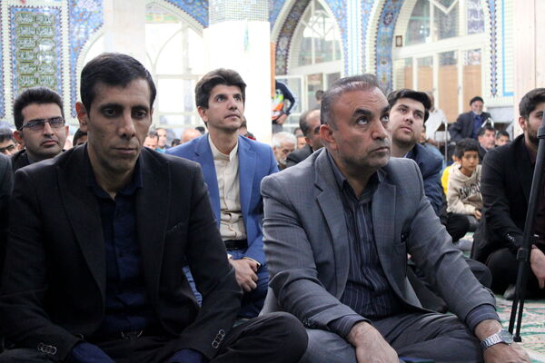 مدیرکل آموزش و پرورش استان در نماز جمعه شهربن