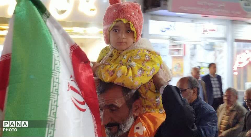 حضور پر رنگ کودکان حسینی در سی و چهارمین شب تجمعات شبانه کاشمر