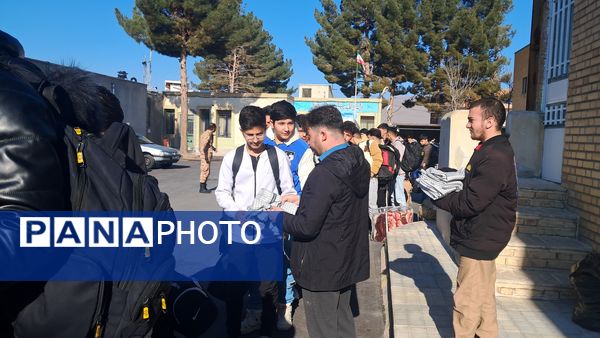 اعزام دانش‌آموزان پسر آشخانه به راهیان نور 