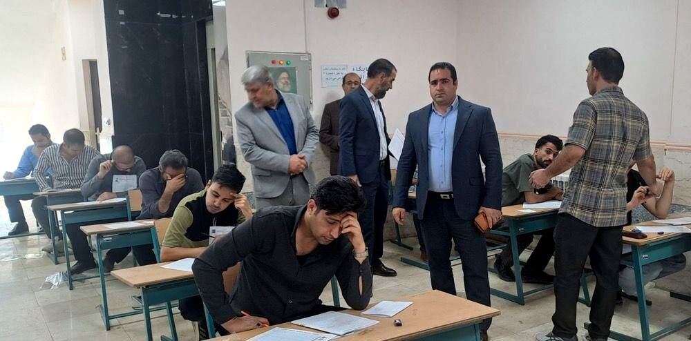 برگزاری منظم آزمون وزارت بهداشت در نورآباد لرستان