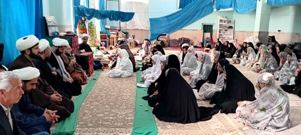 بازدید امام جمعه خلیل آباد از معتکفین مسجد جامع روستای نقاب