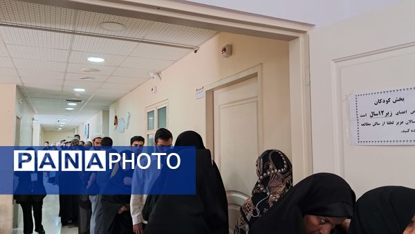 حضور پرشور رای‌اولی‌ها در انتخابات ریاست جمهوری