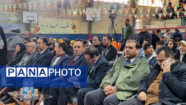 افتتاحیه استانی مسابقات ورزشی «جام اقتدار» یادواره شهدای دانش‌آموز جنگ ۱۲ روزه در آموزش‌وپرورش ناحیه ۴ کرج