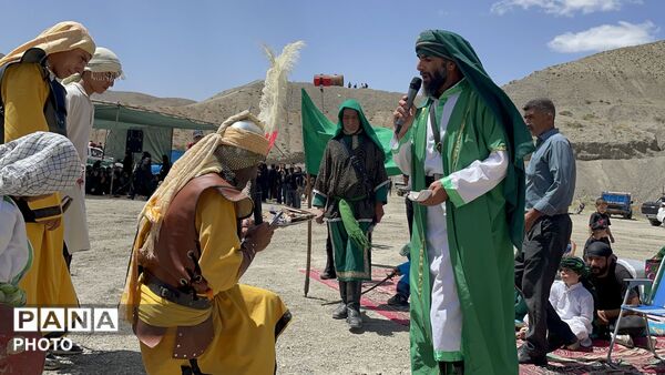 مراسم نمادین تعزیه خوانی اباعبدالله الحسین در شهر بار