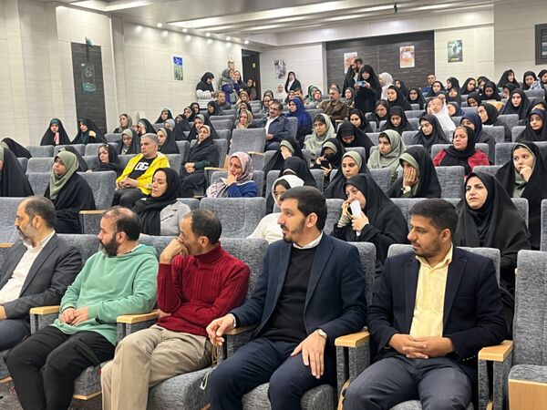 اعزام دانش‌آموزان شهرستان قدس به سرزمین نور