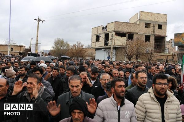 تشییع با شکوه چهار شهید وطن از دیار مرند با حضور مدیرکل آموزش و پرورش آذربایجان شرقی 