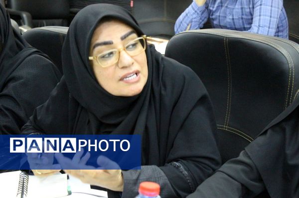 نشست تخصصی کارشناسان سواد آموزی استان بوشهر