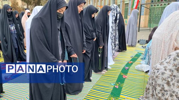 عطر نرگس در دبیرستان طلیعه شاهد پیچید