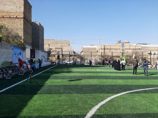 افتتاحیه زمین چمن مصنوعی در دبستان فطرت