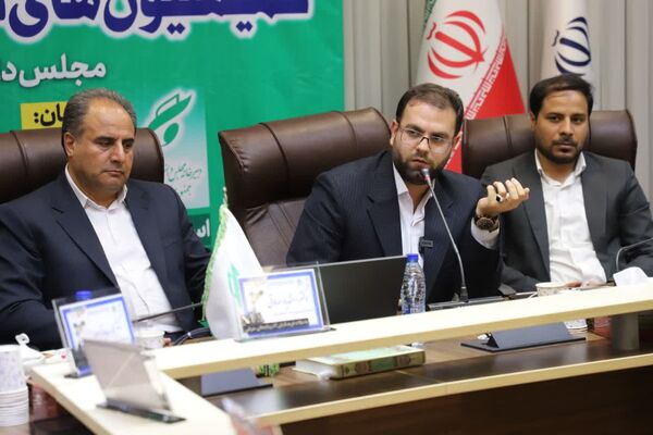 اولین روز نشست قطبی دوازدهمین دوره مجلس دانش‌آموزی به میزبانی استان آذربایجان شرقی