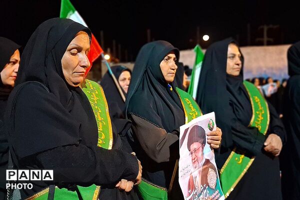 حضور شامگاهی مردم داغدار در پارکینگ شهرداری شهرستان باشت