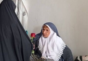 دانش‌آموزان مدرسه فاطمه پاپلی پای روایت مادر شهید منصور رعیتی نشستند