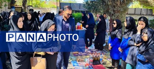 نمایشگاه هنرهای دستی و نمایشگاه کسب و کار دانش‌آموزی در هنرستان ثمین شهرستان سملقان