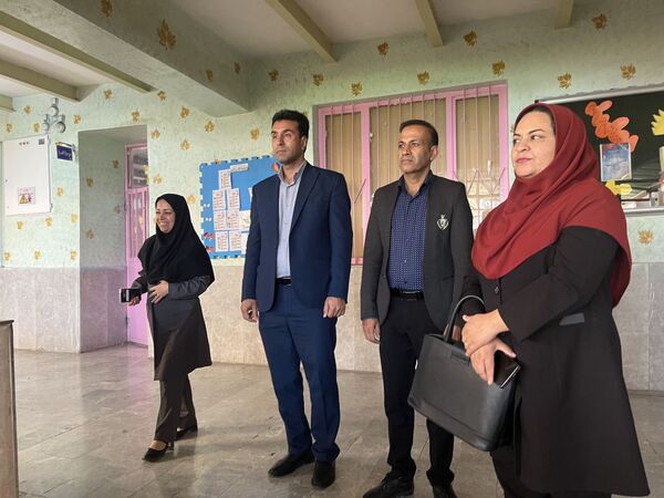 تجلیل از دانش‌آموزان محجبه 