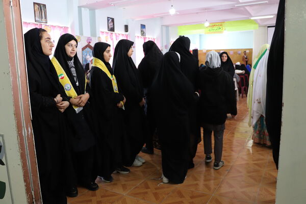 برگزاری هفتمین اجلاس نماز دانش‌آموزی در فارسان