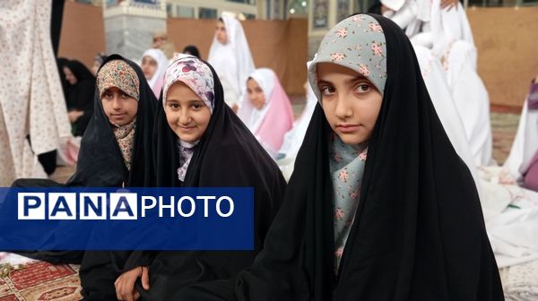 «نماز جمعه» به میزبانی دانش‌آموزان نونهال 