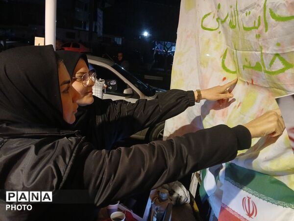 حضور حداکثری جامعه فرهنگی و دانش‌آموزی در تجمعات شبانه