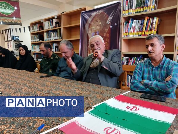 تقدیر از آزادگان کتاب خوان عباس آباد