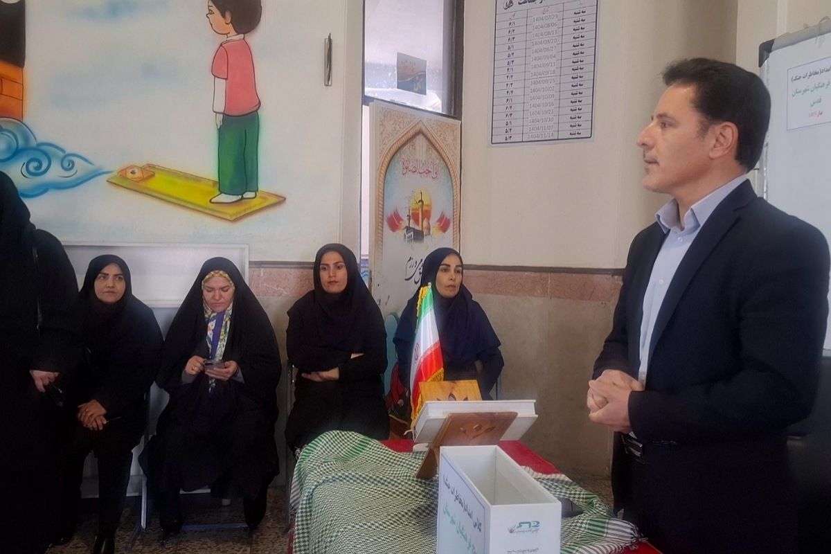 ارتقای سطح آمادگی و بنیان‌های معنوی فرهنگیان بسیجی در شهرستان قدس در مدرسه ملاصدرا