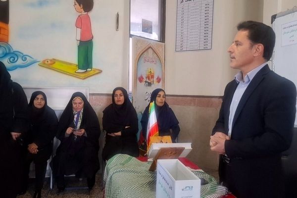 ارتقای سطح آمادگی و بنیان‌های معنوی فرهنگیان بسیجی در شهرستان قدس در مدرسه ملاصدرا