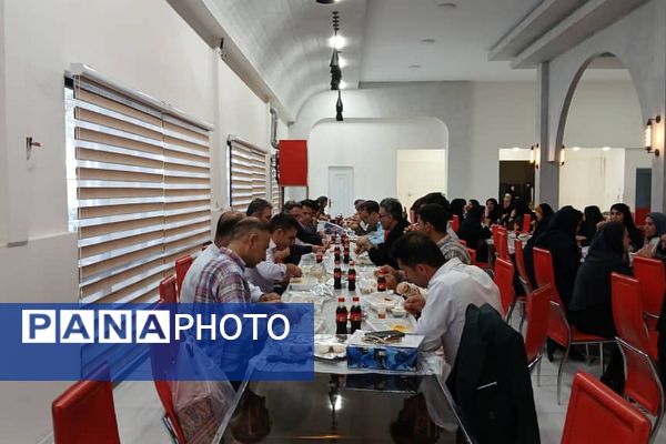 مراسم تجلیل از مشاوران مدارس ملارد در اردوگاه شهید محمد منتظری