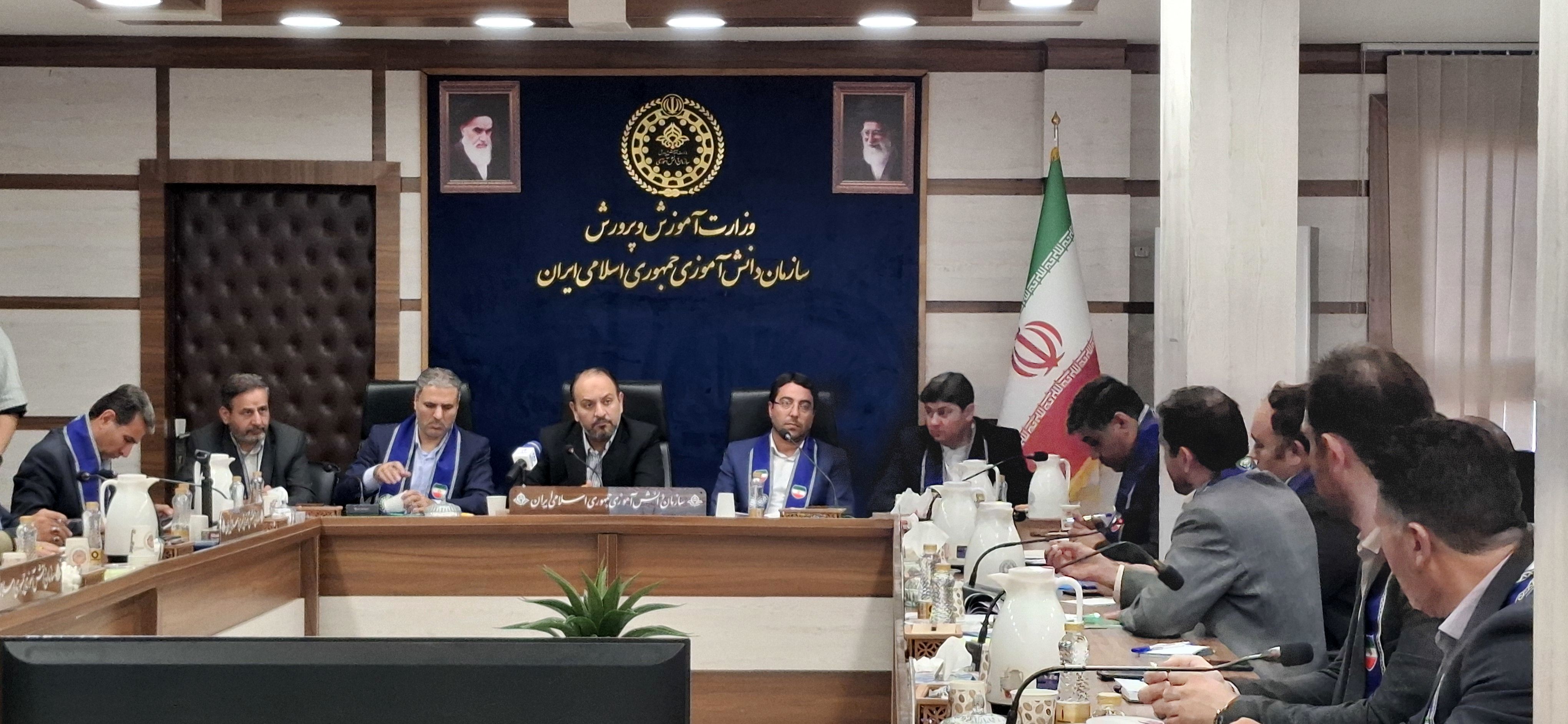 نشست معاون پرورشی و فرهنگی وزارت آموزش و پرورش با معاونان پرورشی، تربیت‌بدنی و مسئولان سازمان دانش‌آموزی آذربایجان شرقی